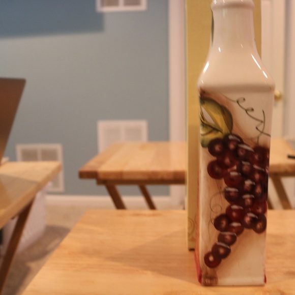 D'Lusso Olive Oil Bottle - Picture 5 of 5